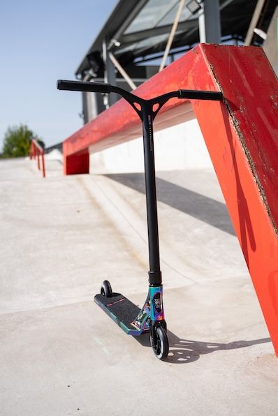 Freestyle romobil IVS Journey 3 Jamie Hull Neo Black