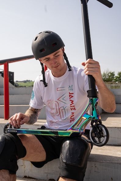 Freestyle romobil IVS Journey 3 Jamie Hull Neo Black