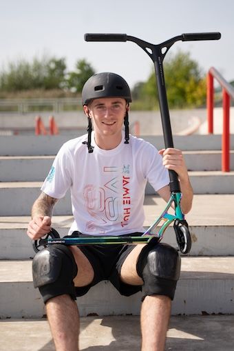 Freestyle romobil IVS Journey 3 Jamie Hull Neo Black