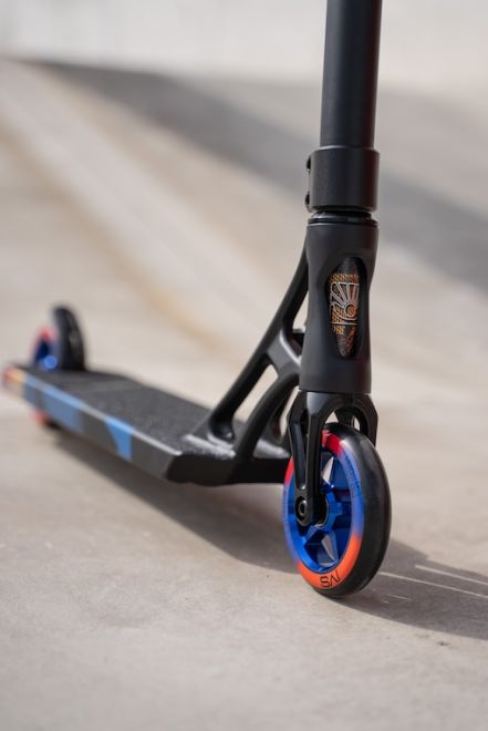 Freestyle romobil IVS Journey 3 Jamie Hull Black Orange