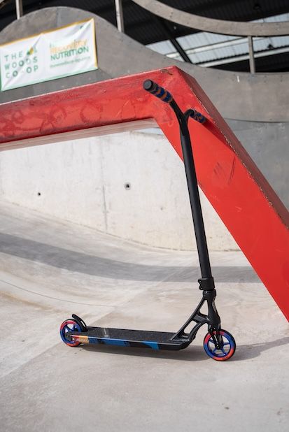 Freestyle romobil IVS Journey 3 Jamie Hull Black Orange