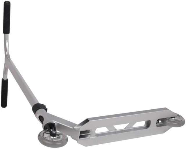 Freestyle romobil Striker Lux Silver